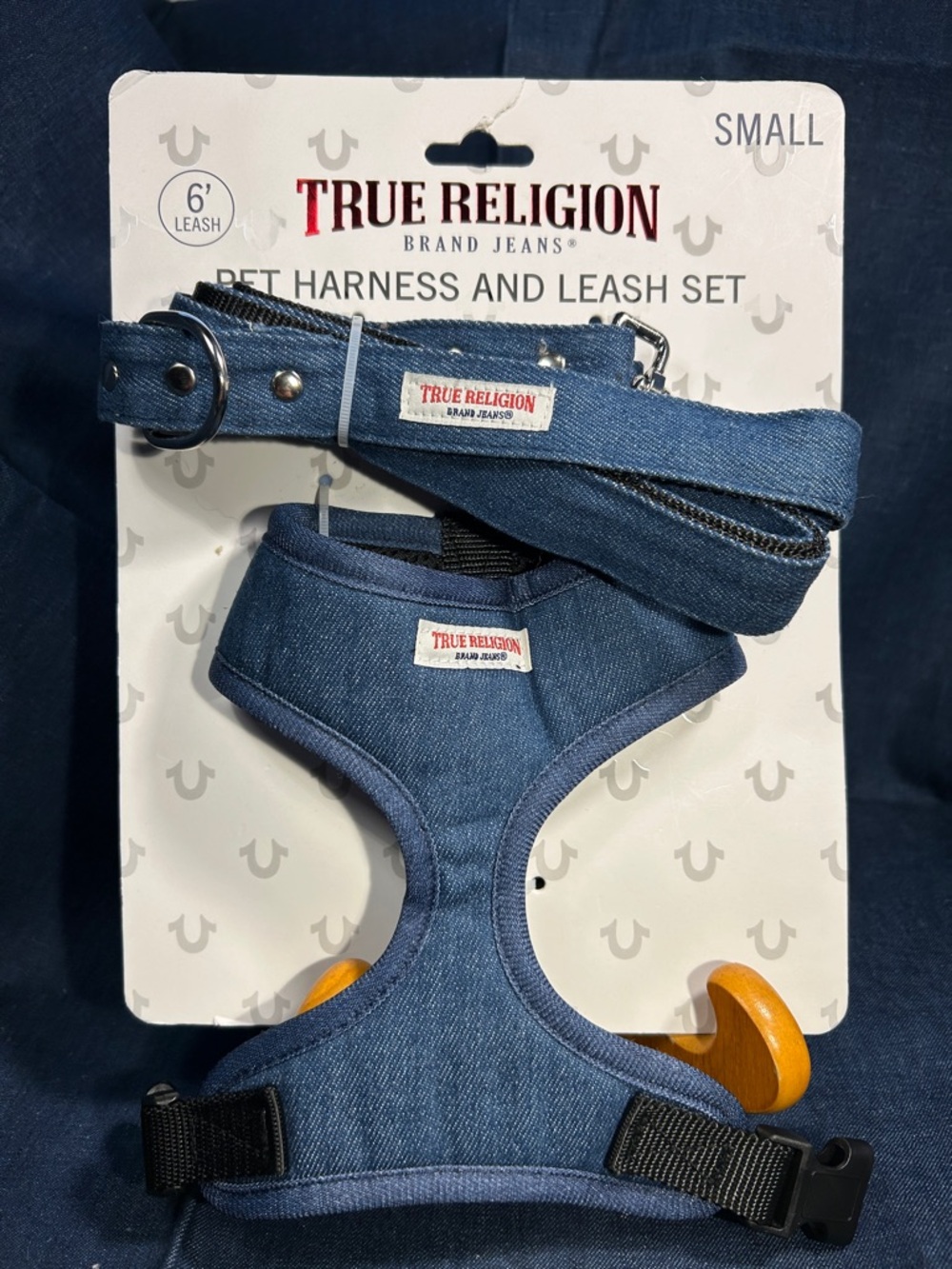 NWT True Religion harness and leash set